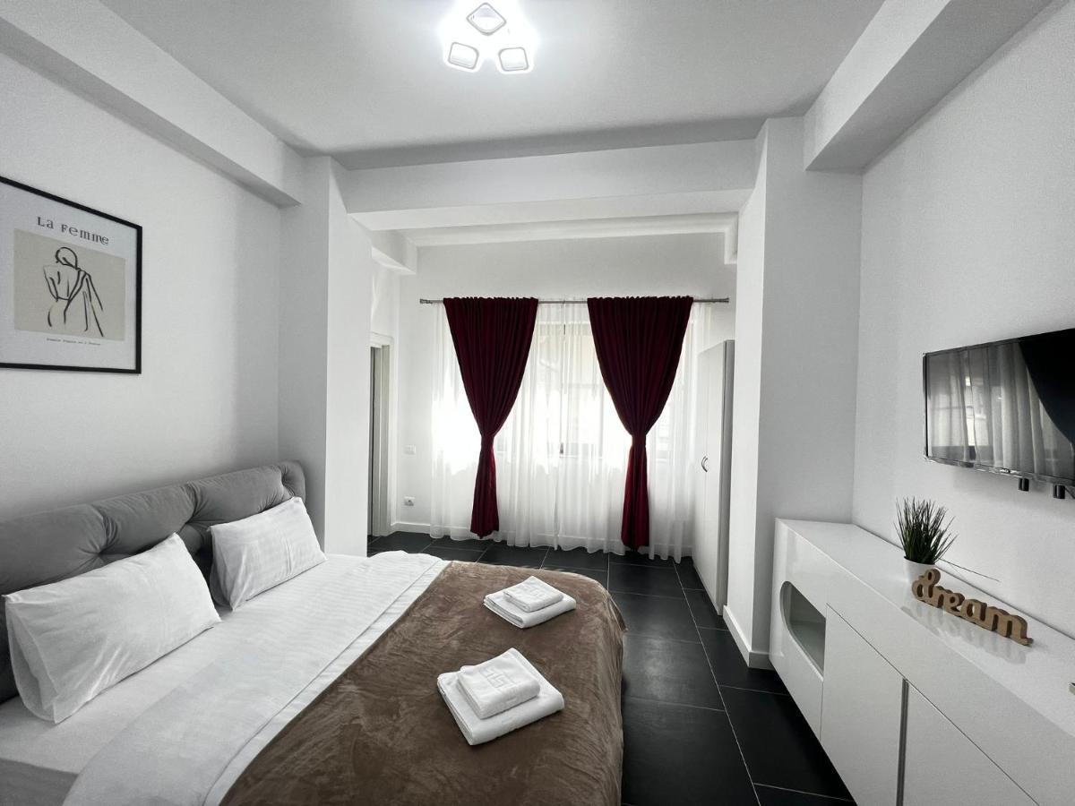 Cozy Aparthotel - Central City Suceava Ngoại thất bức ảnh