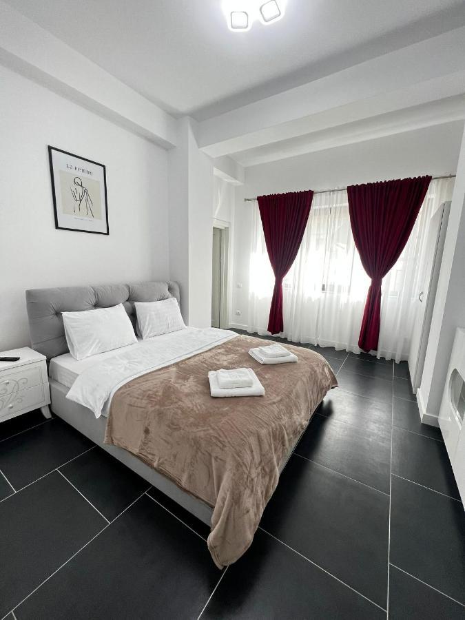 Cozy Aparthotel - Central City Suceava Ngoại thất bức ảnh