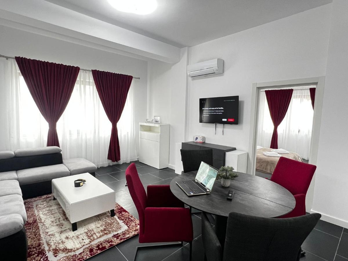 Cozy Aparthotel - Central City Suceava Ngoại thất bức ảnh
