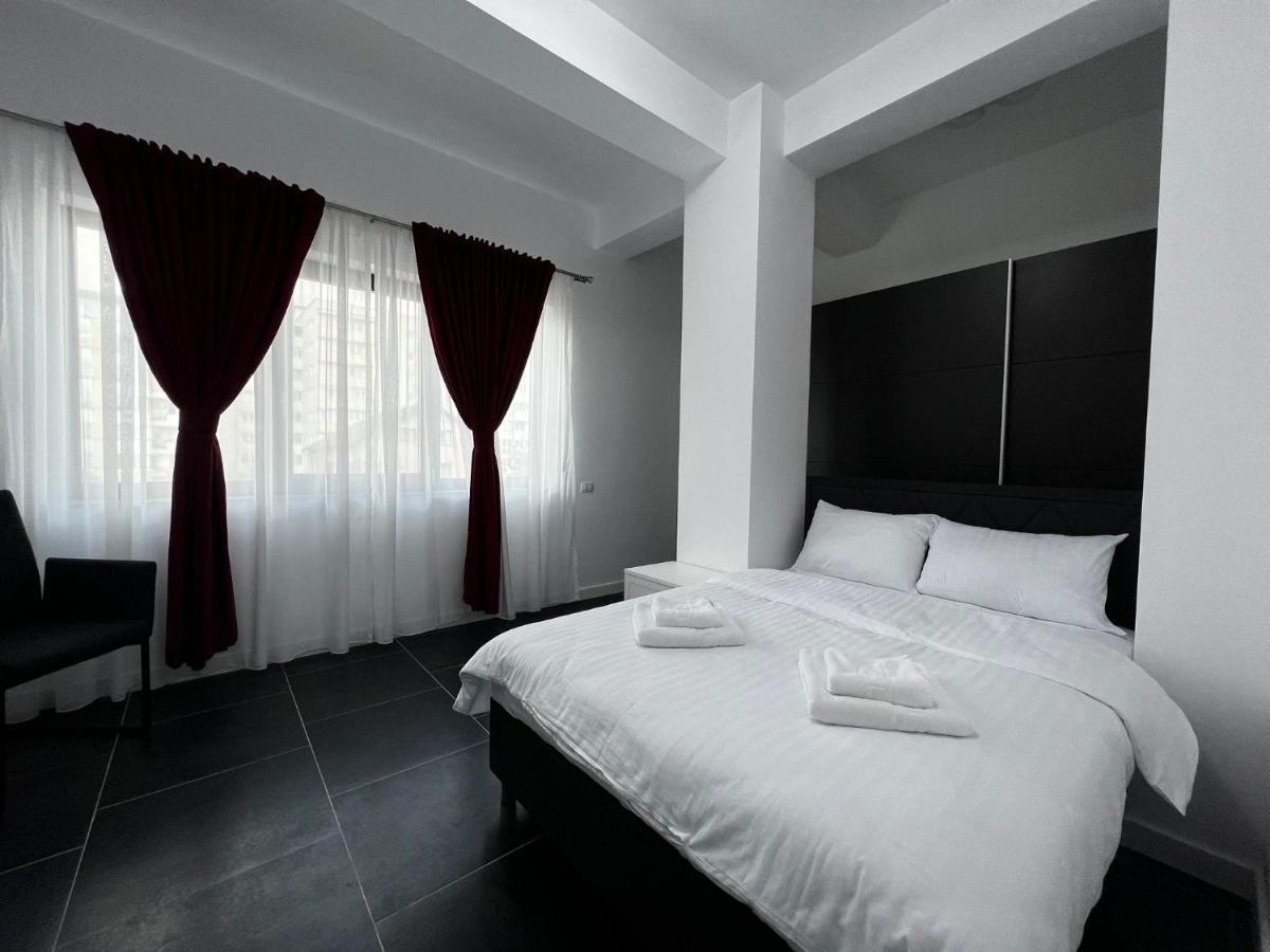 Cozy Aparthotel - Central City Suceava Ngoại thất bức ảnh