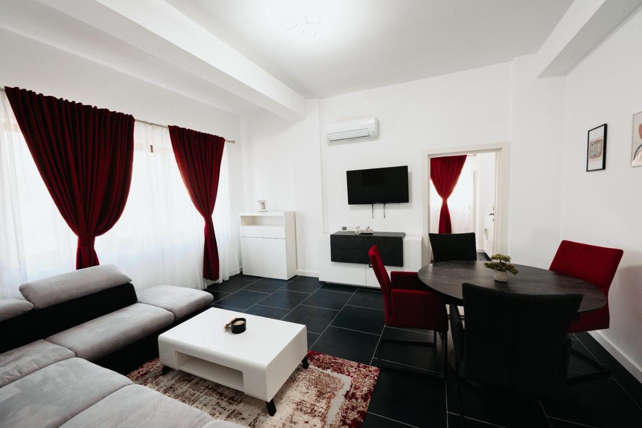 Cozy Aparthotel - Central City Suceava Ngoại thất bức ảnh