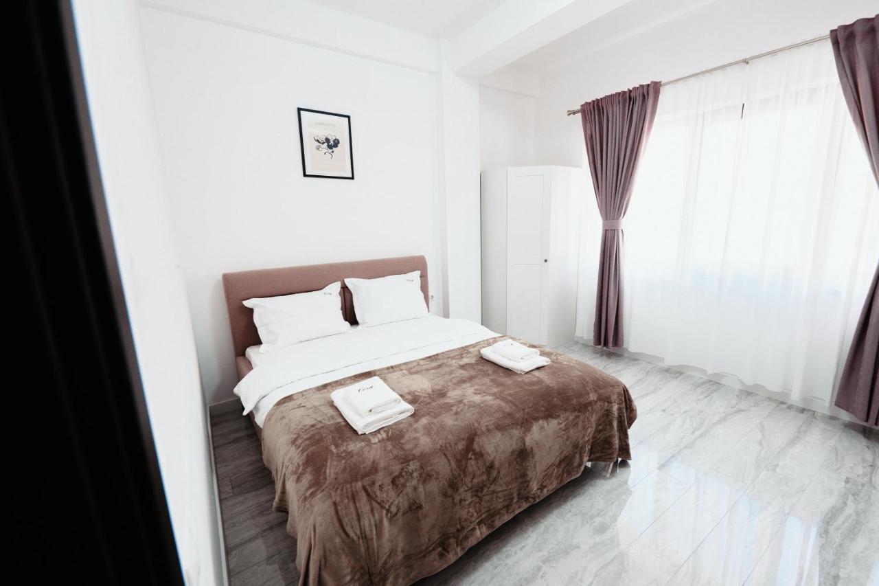 Cozy Aparthotel - Central City Suceava Ngoại thất bức ảnh