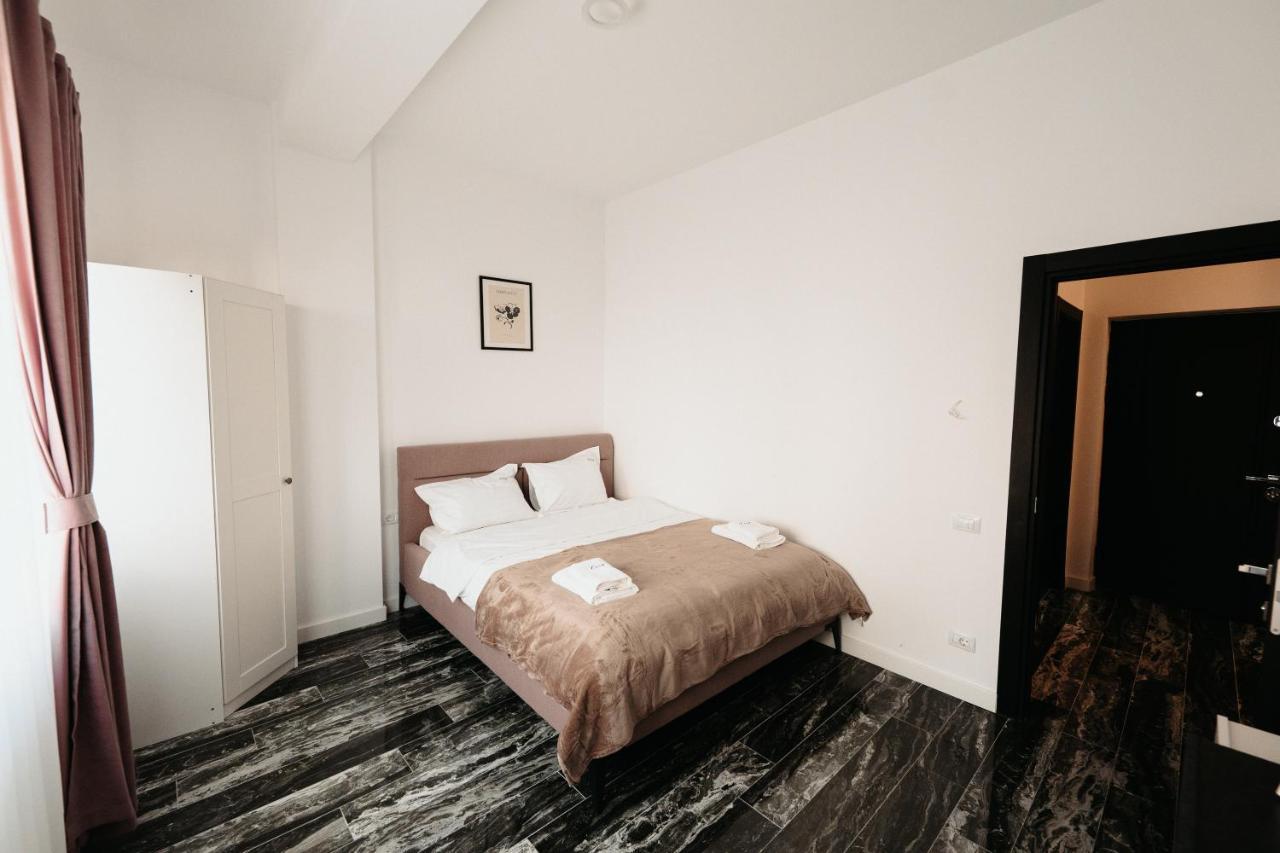 Cozy Aparthotel - Central City Suceava Ngoại thất bức ảnh