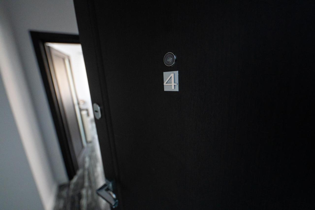 Cozy Aparthotel - Central City Suceava Ngoại thất bức ảnh