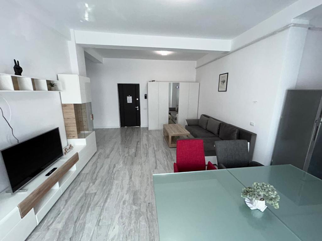 Cozy Aparthotel - Central City Suceava Ngoại thất bức ảnh